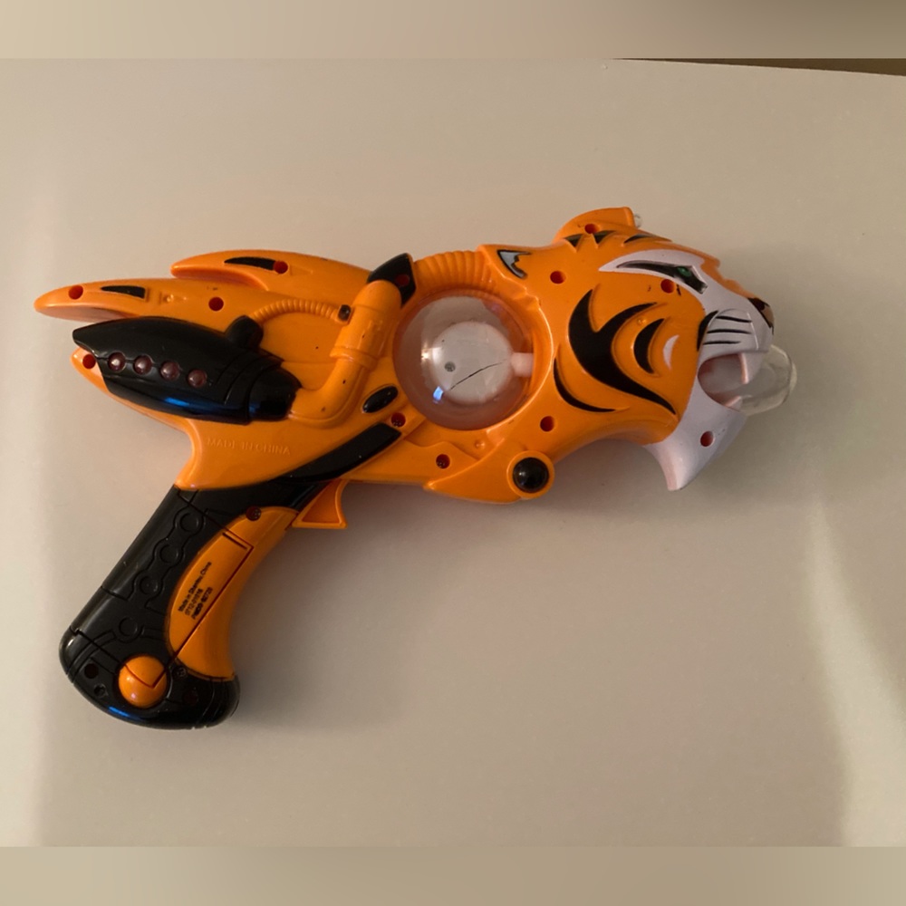 Toy Tiger Gun